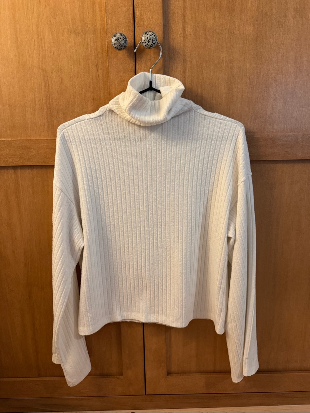 Enza Costa Ribbed Turtleneck Top – Size Small